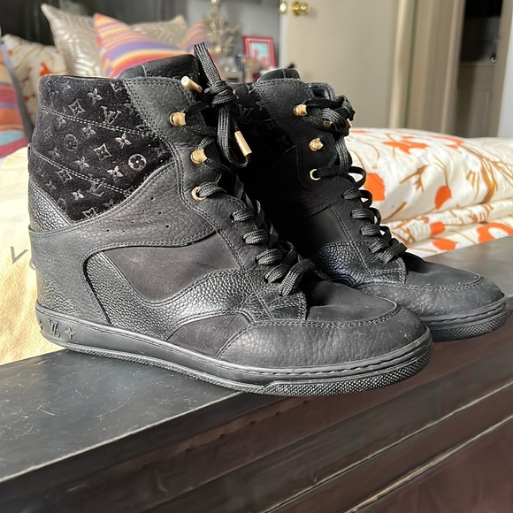 Louis Vuitton Shoes - Louis Vuitton cliff top monogram suede and leather wedge sneaker boot bootie 40